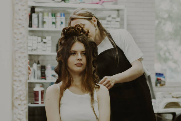 How At-Home Salon Services are Revolutionizing the Beauty Industry!